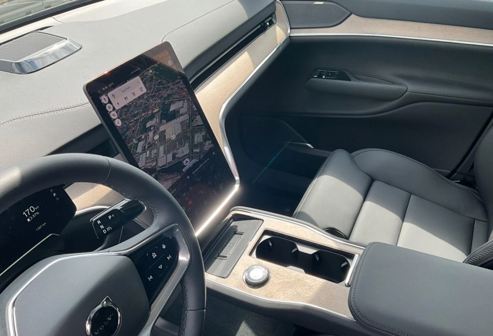 Volvo EX90 ULTRA-PURE* AWD* HEAD-UP* BOSE* DISTR* PANO*  - изображение 10