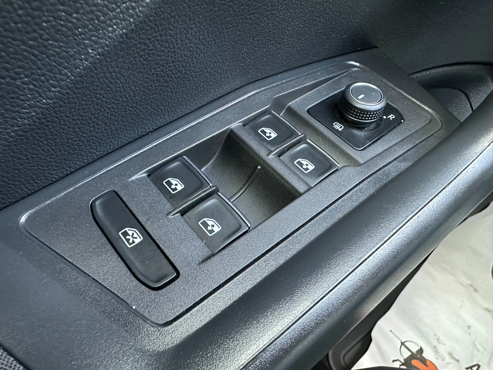 VW T-Roc 2.0i 190 �.�./�������� 6 ������ | Mobile.bg � ����������� 14