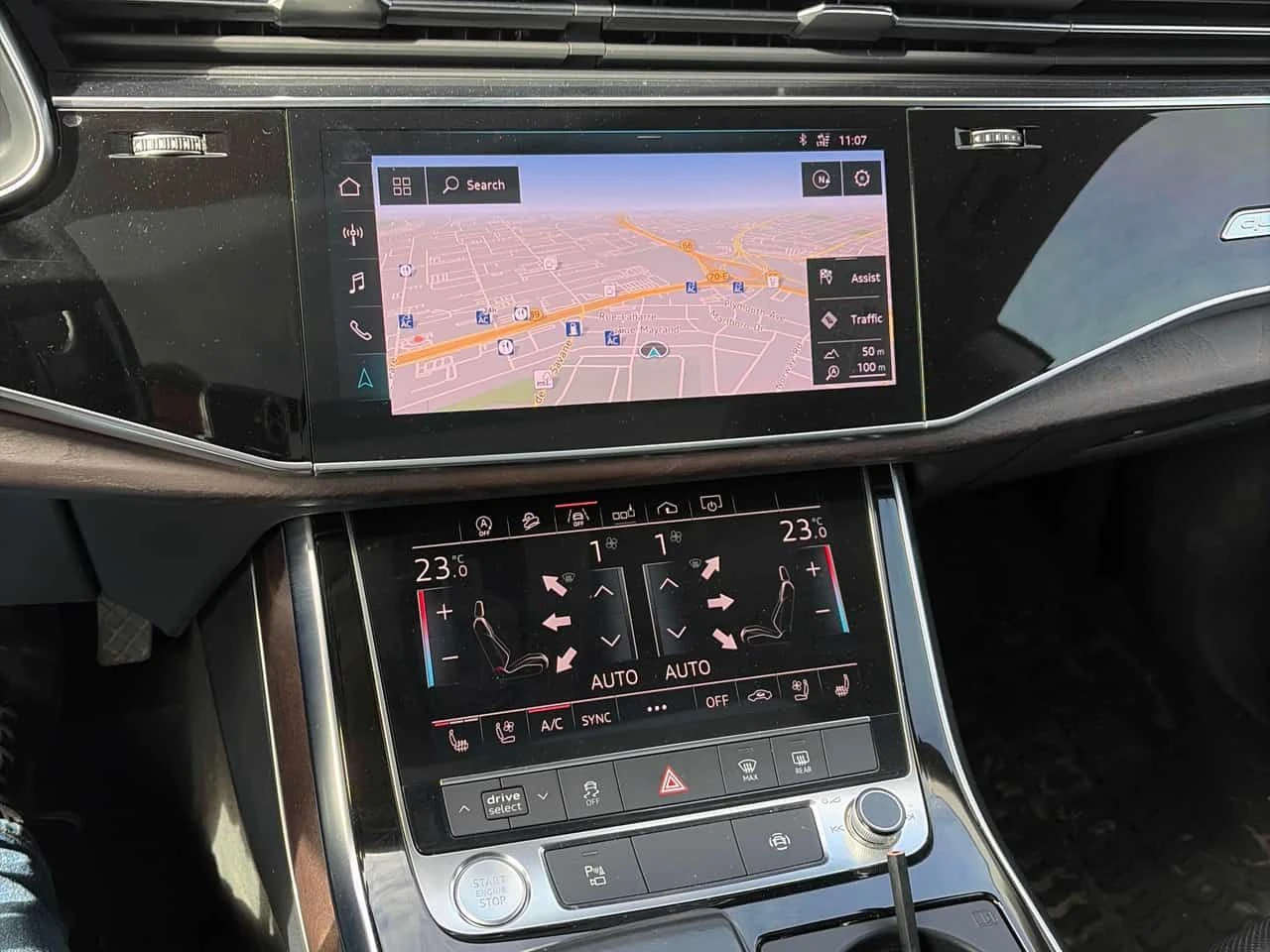 Audi Q8 Progressiv/ОБДУХВАНЕ/ПАНОРАМА/ДИСТРОНИК/360 КАМЕРИ, снимка 9 - Автомобили и джипове - 54271768