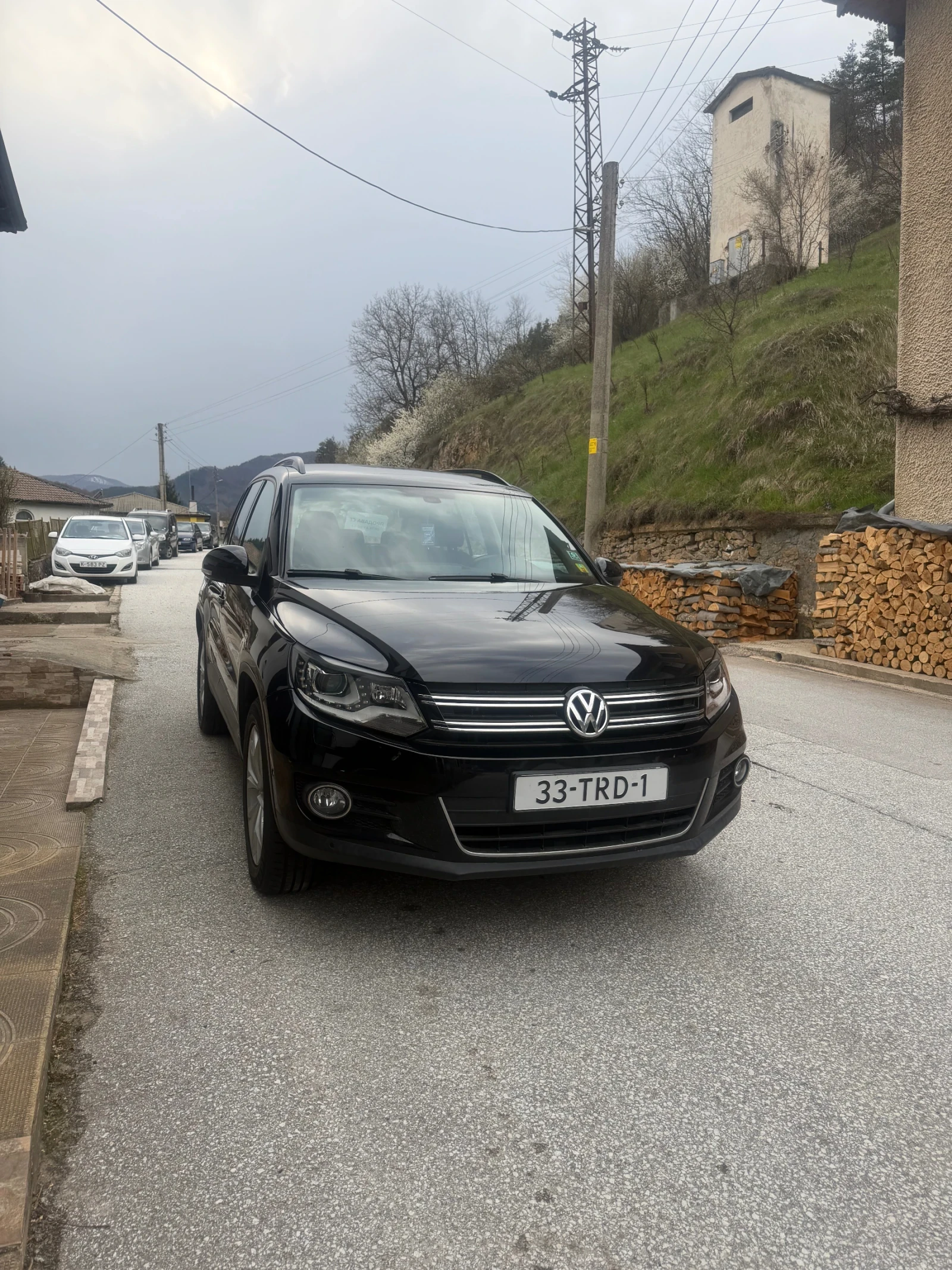 VW Tiguan Track & Field BlueMotion Techn DSG4x4, снимка 2 - Автомобили и джипове - 54424140