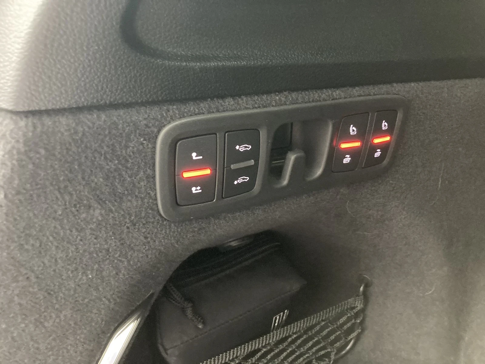 Audi SQ7, снимка 6 - Автомобили и джипове - 54813505