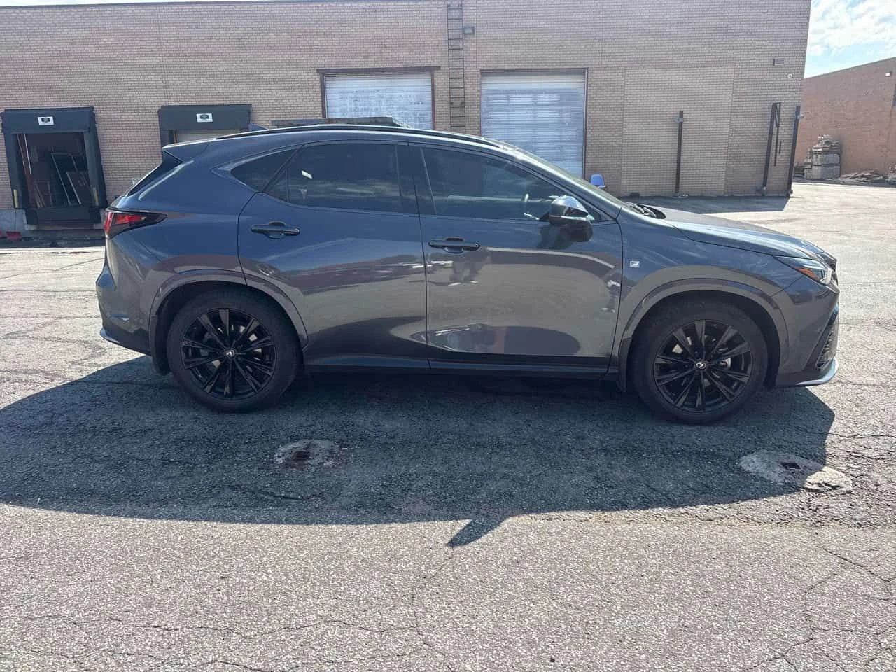 Lexus NX 350 | CARFAX | АВТОКРЕДИТ БЕЗ ПЪРВОНАЧАЛНА ВНОСКА|, снимка 3 - Автомобили и джипове - 54951260