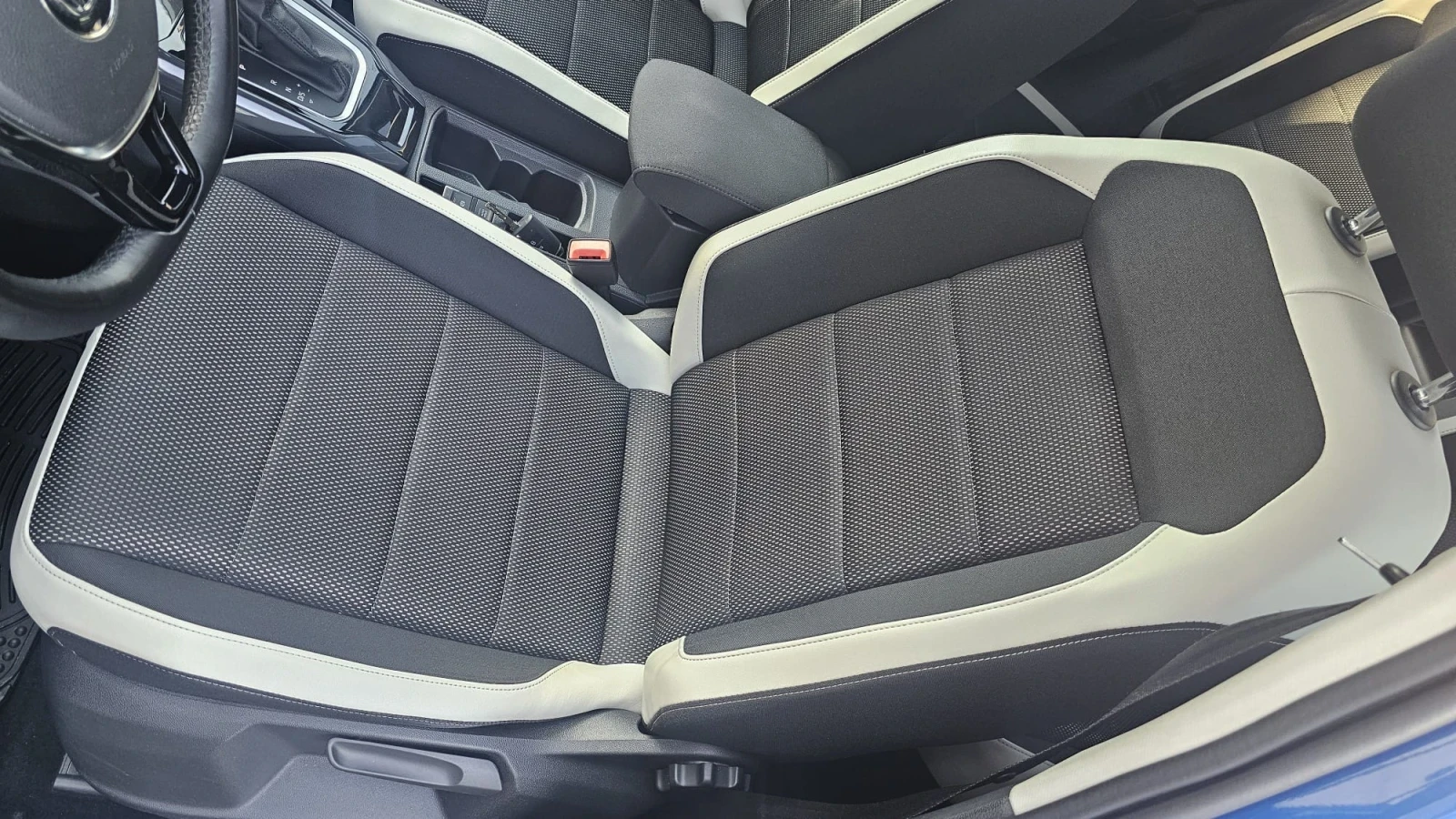 VW T-Roc 1.5 R LINE CarPlay КАМЕРА 7 Скорости , снимка 11 - Автомобили и джипове - 55052031