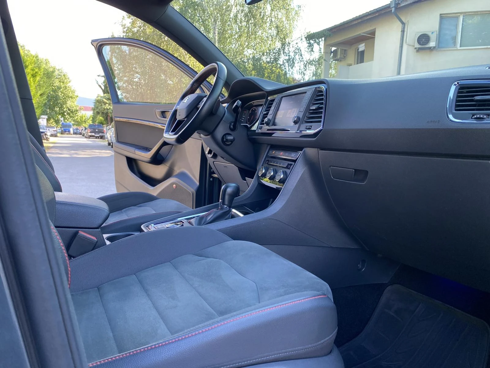 Seat Ateca FR, снимка 9 - Автомобили и джипове - 55235738
