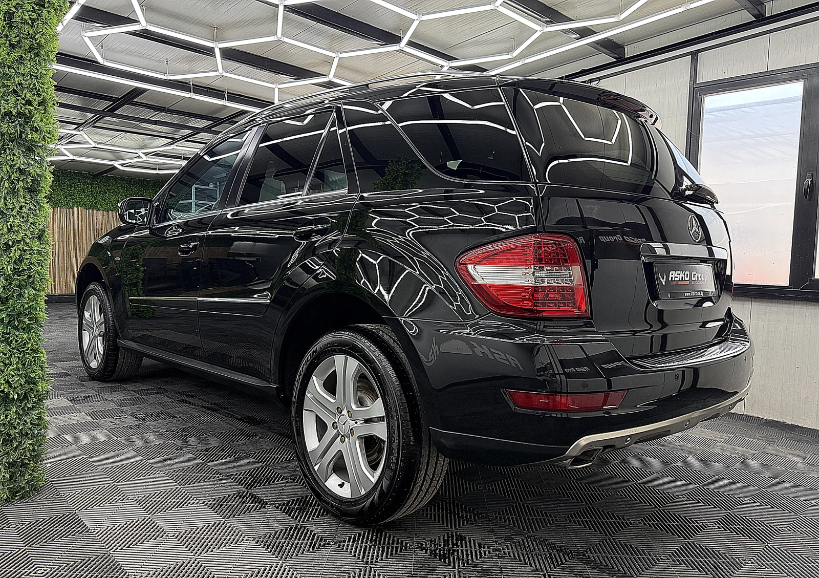 Mercedes-Benz ML 350 Facelift/PODGREV/7G-tronic/СОБСТВЕН ЛИЗИНГ, снимка 4 - Автомобили и джипове - 55259735
