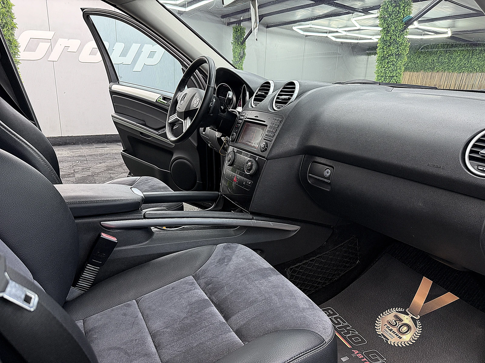Mercedes-Benz ML 350 Facelift/PODGREV/7G-tronic/СОБСТВЕН ЛИЗИНГ, снимка 9 - Автомобили и джипове - 55259735
