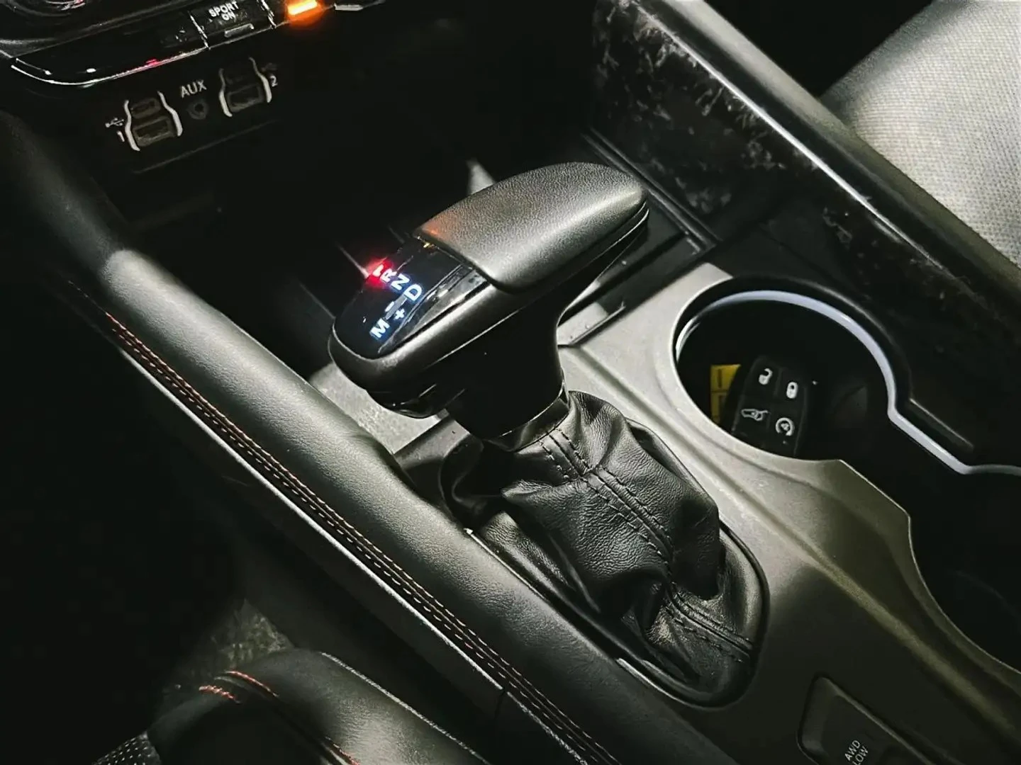 Dodge Durango R/T PLUS ЦЕНА ДО БЪЛГАРИЯ АВТОКРЕДИТ, снимка 13 - Автомобили и джипове - 55443677