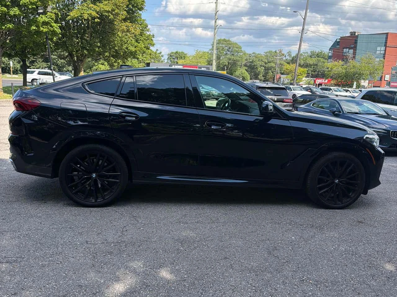 BMW X6 * xDrive40i * ЛАЗЕРИ * ОБДУХВАНЕ * ПАНО * H/K * , снимка 3 - Автомобили и джипове - 55668237