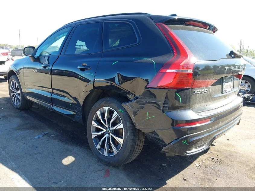 Volvo XC60 B5 Core AWD, снимка 3 - Автомобили и джипове - 55846875