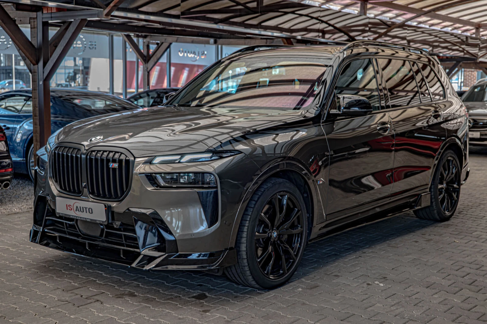 BMW X7 M60I/Harman Kardon/Панорама/Камера 360/Карбон/Aero, снимка 3 - Автомобили и джипове - 55936213