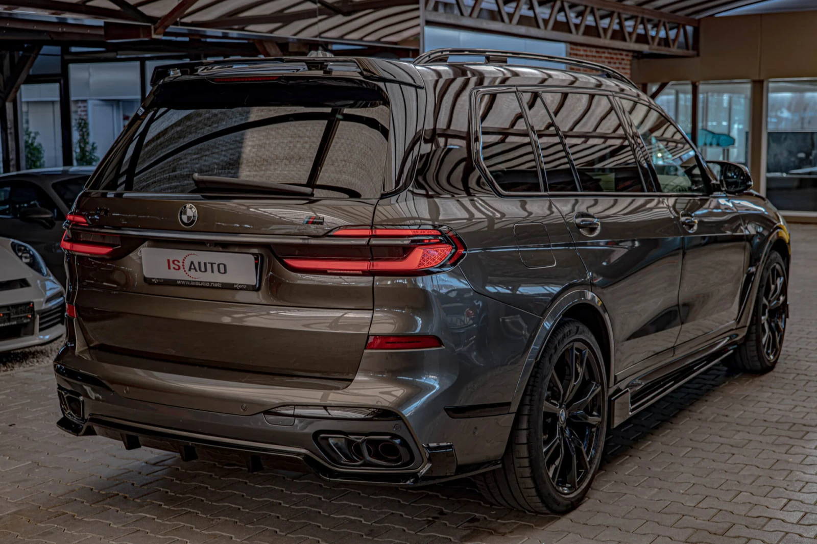 BMW X7 M60I/Harman Kardon/Панорама/Камера 360/Карбон/Aero, снимка 7 - Автомобили и джипове - 55936213