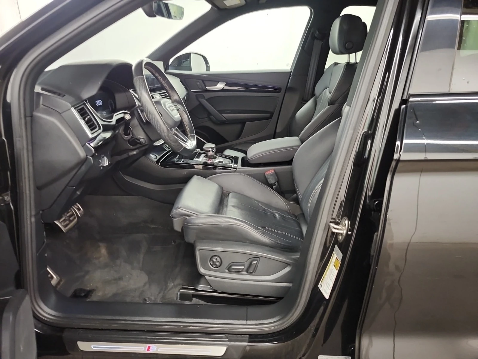 Audi Q5 * PROGRESSIV * CARFAX * Без инциденти * От VW * , снимка 9 - Автомобили и джипове - 56111402
