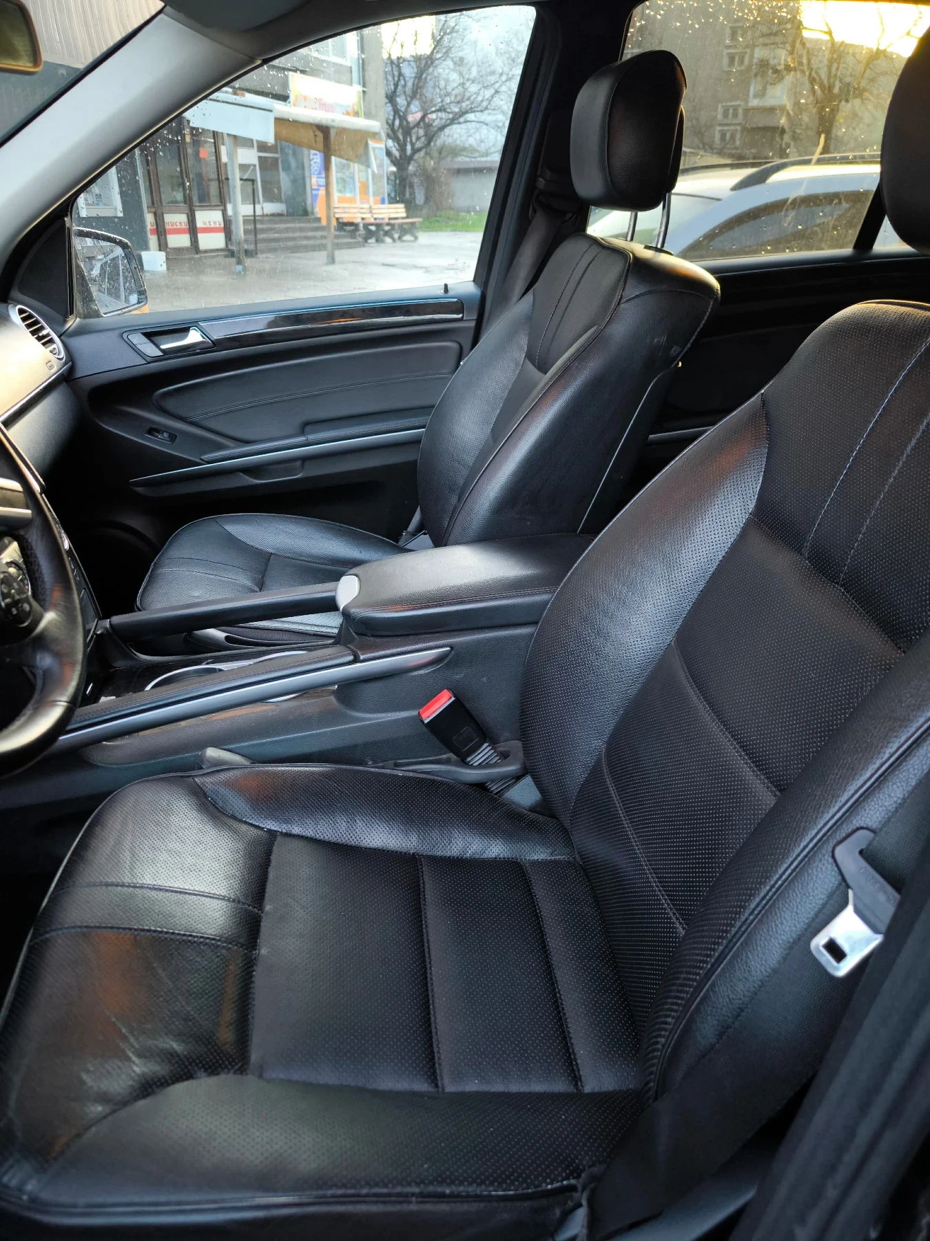 Mercedes-Benz ML 350 CDI 4MATIC, снимка 4 - Автомобили и джипове - 56157858