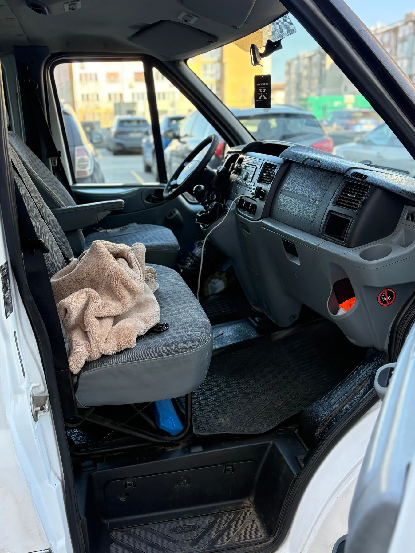 Ford Transit 2.2тдци, снимка 12 - Бусове и автобуси - 53747533