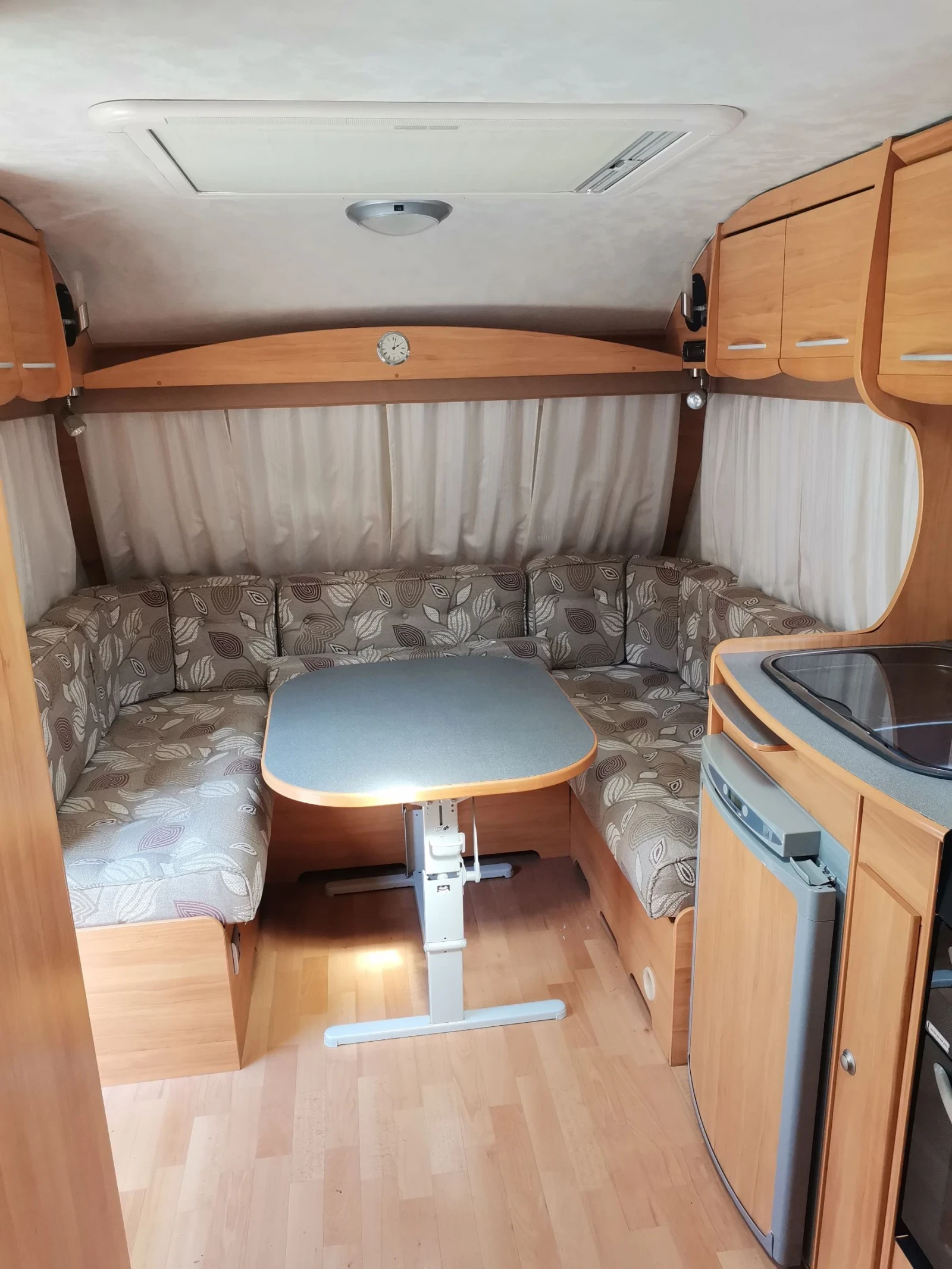 Каравана Adria ADORA 532 UP , снимка 11 - Каравани и кемпери - 55846168