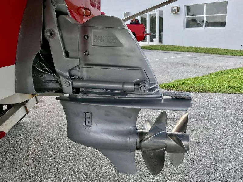 Моторна яхта Rinker 246 CAPTIVA, снимка 12 - Воден транспорт - 53730564