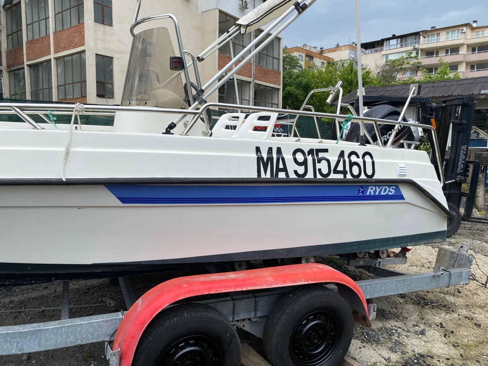 Лодка Ryds 510 GT, снимка 10 - Воден транспорт - 54939465