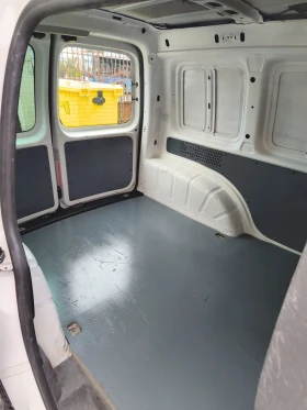 VW Caddy 1.6 TDI 105ks, снимка 10