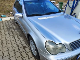 Mercedes-Benz C 220, снимка 7