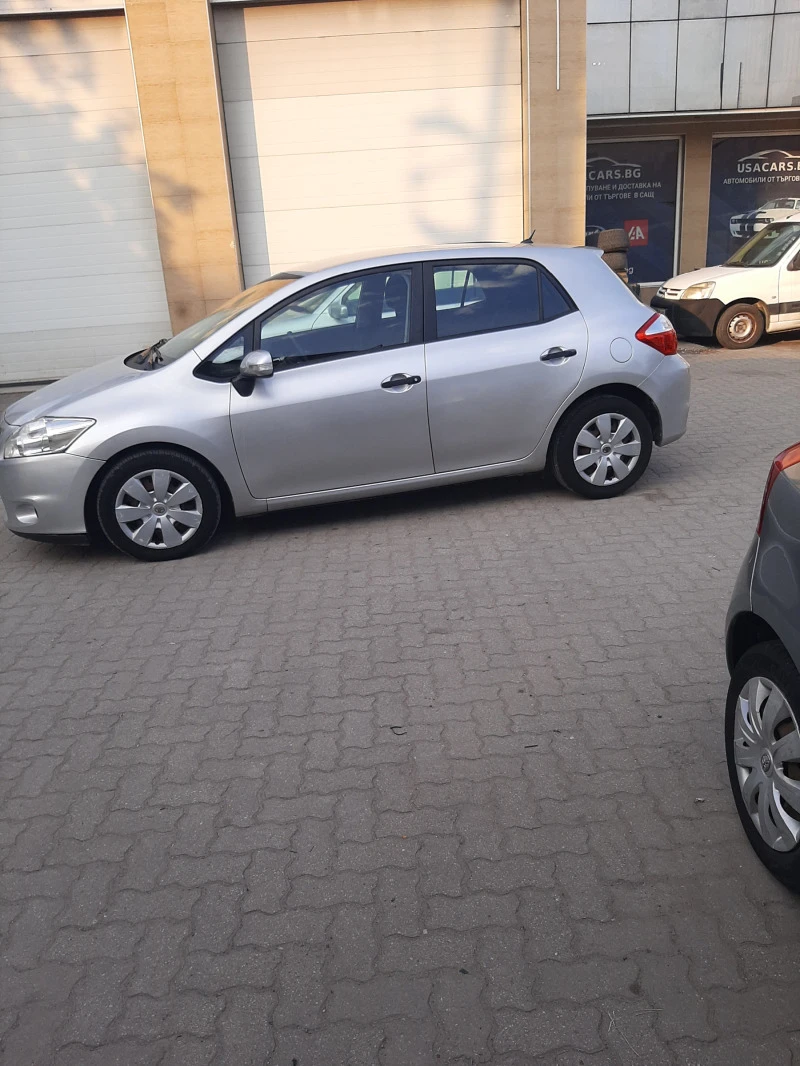 Toyota Auris 1.4 D4D/90к.с. Face, снимка 10 - Автомобили и джипове - 46793976