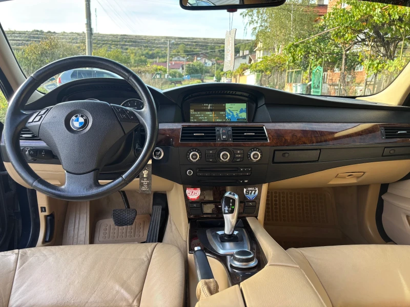 BMW 530 3.0xi FACELIFT , снимка 10 - Автомобили и джипове - 47511742