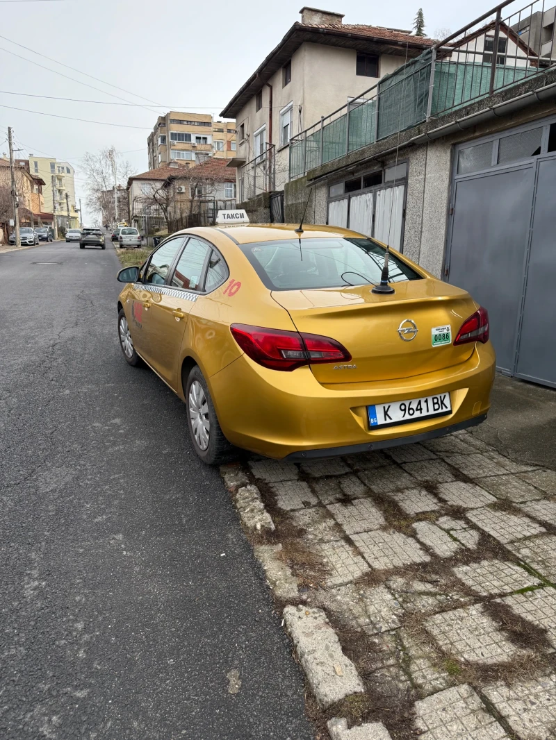 Opel Astra 1.6i бензин/газ, снимка 3 - Автомобили и джипове - 49155015