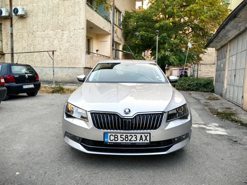 Skoda Superb, снимка 2 - Автомобили и джипове - 48525135