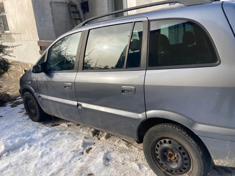 Opel Zafira, снимка 3 - Автомобили и джипове - 48717096