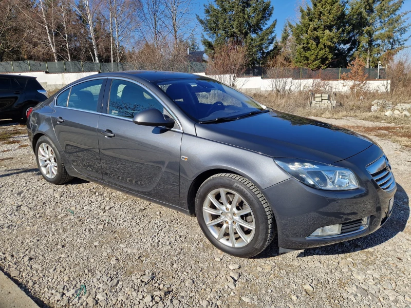 Opel Insignia 1.6 TURBO, снимка 2 - Автомобили и джипове - 49030290