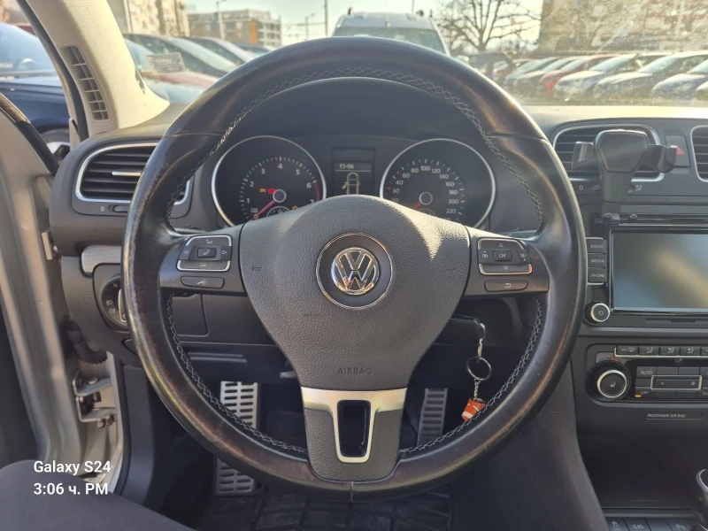 VW Golf, снимка 10 - Автомобили и джипове - 49038974