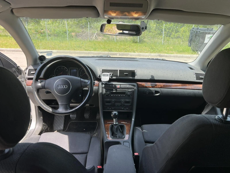 Audi A4 1.8T Quattro, снимка 8 - Автомобили и джипове - 51559367