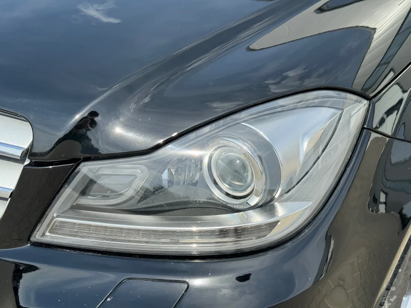 Mercedes-Benz C 220 AMG LINE* BI-XENON* АВТОМАТ* ОБСЛУЖЕН!, снимка 15 - Автомобили и джипове - 52474591