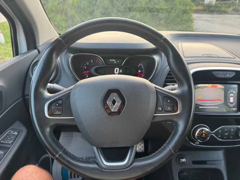 Renault Captur, снимка 14 - Автомобили и джипове - 51879468