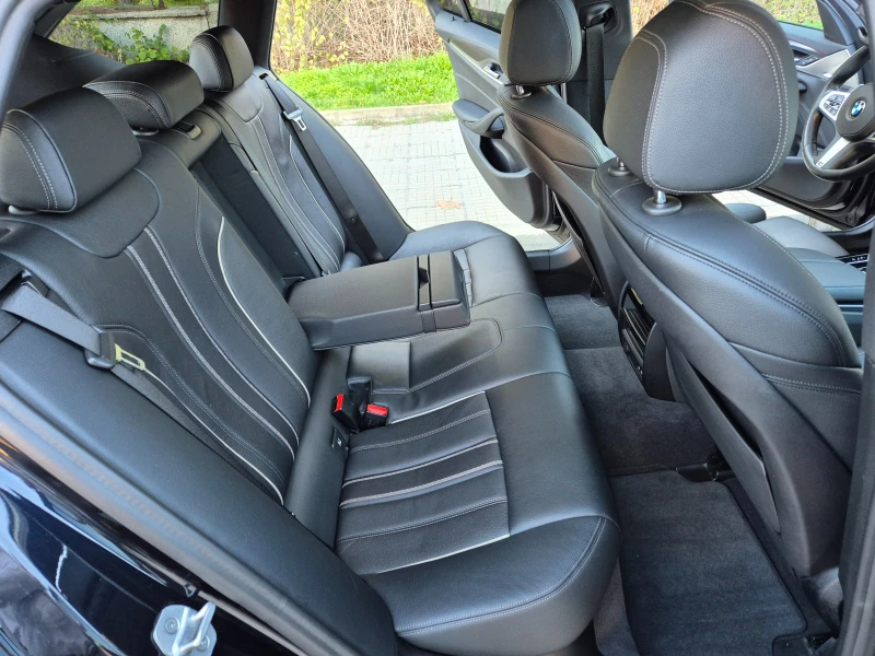 BMW 530 * M-PACK* FACE* PANO* DISTRONIC* MILD HIBRID* FULL, снимка 13 - Автомобили и джипове - 52439713