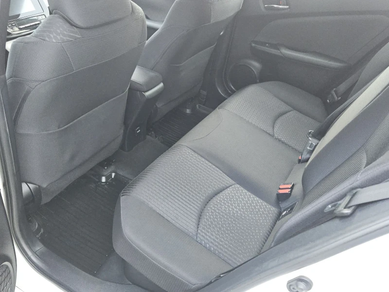 Toyota Prius 1.8hybrid---fulll, снимка 10 - Автомобили и джипове - 52653733