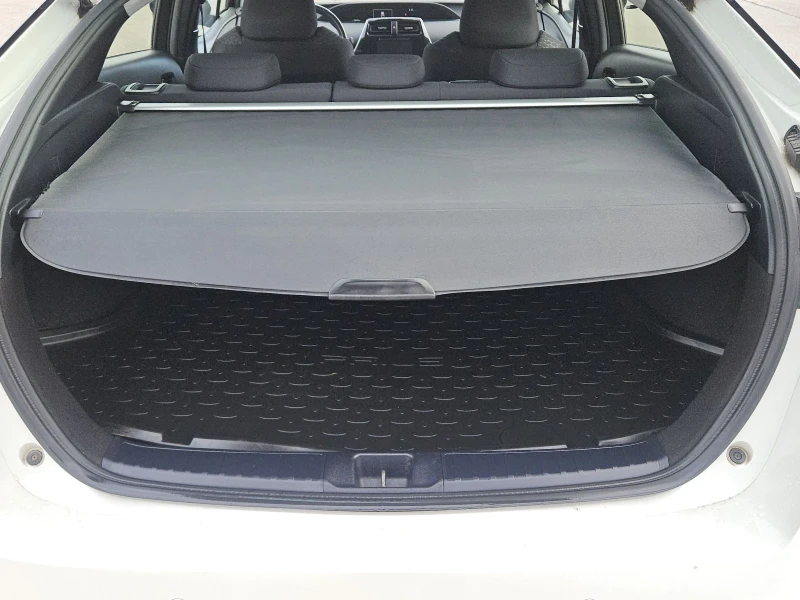 Toyota Prius 1.8hybrid---fulll, снимка 9 - Автомобили и джипове - 52653733