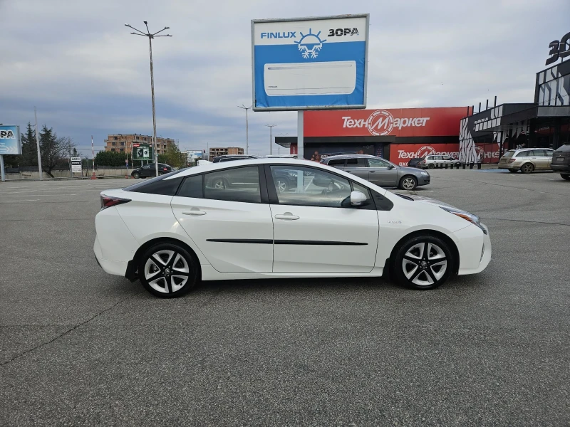 Toyota Prius 1.8hybrid---fulll, снимка 8 - Автомобили и джипове - 52653733