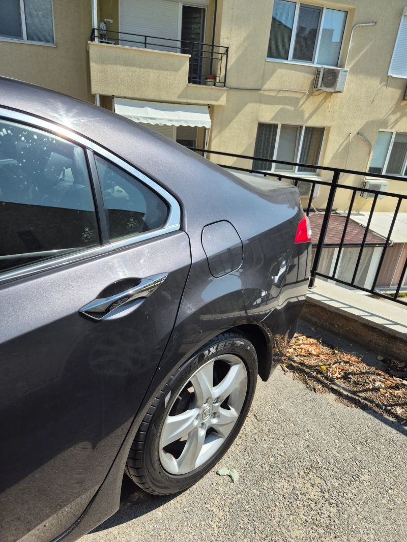 Honda Accord 2.4 Aut. Executive, снимка 4 - Автомобили и джипове - 52665628