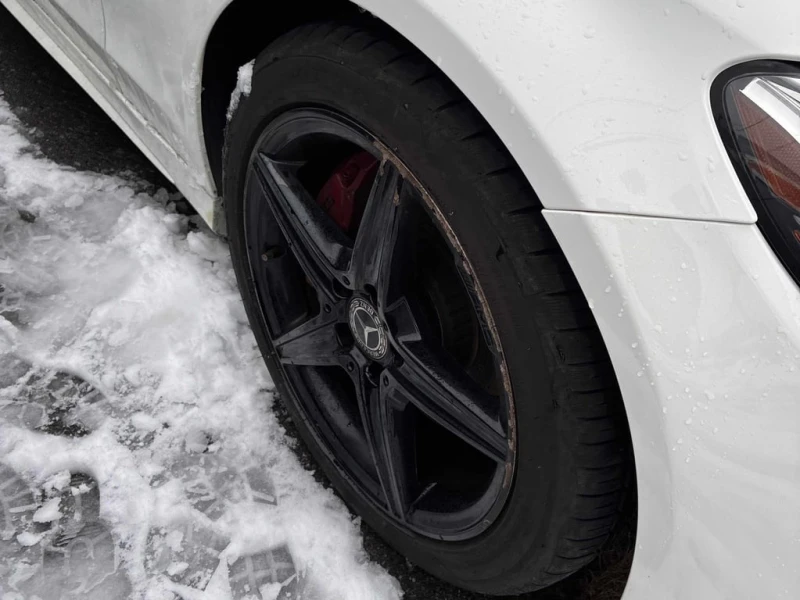 Mercedes-Benz C 300 * CARFAX * БЕЗ ПЪРВОНАЧАЛНА ВНОСКА, снимка 7 - Автомобили и джипове - 52888896