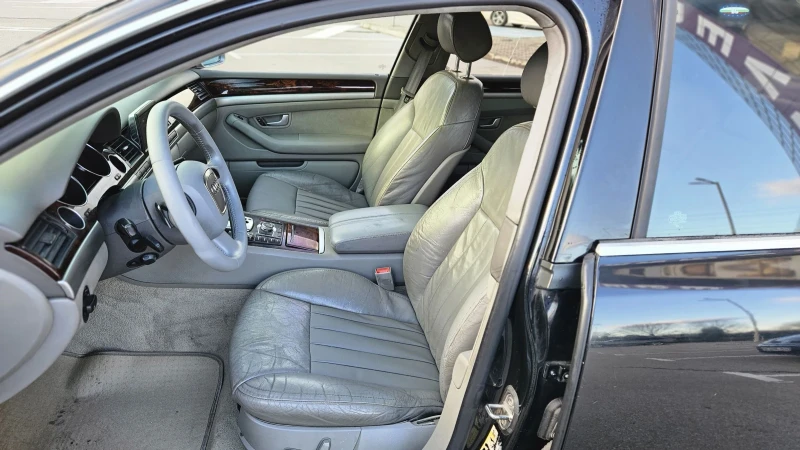 Audi A8, снимка 7 - Автомобили и джипове - 52958336