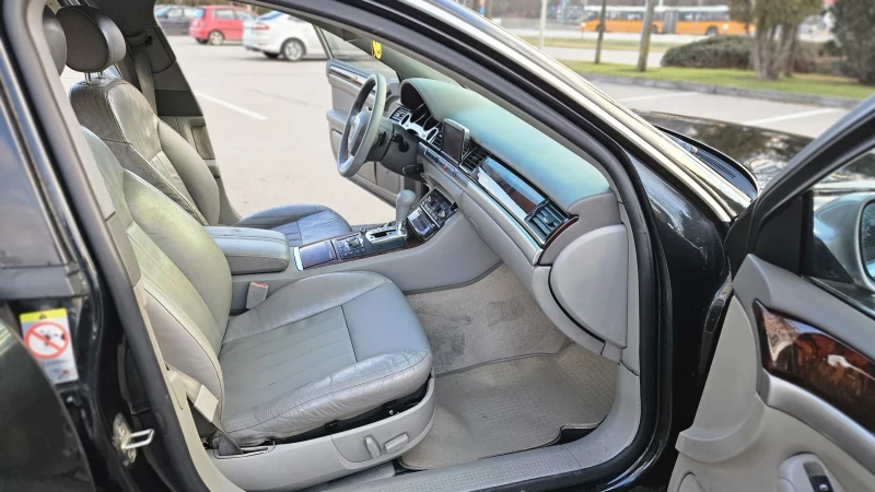 Audi A8, снимка 10 - Автомобили и джипове - 52958336