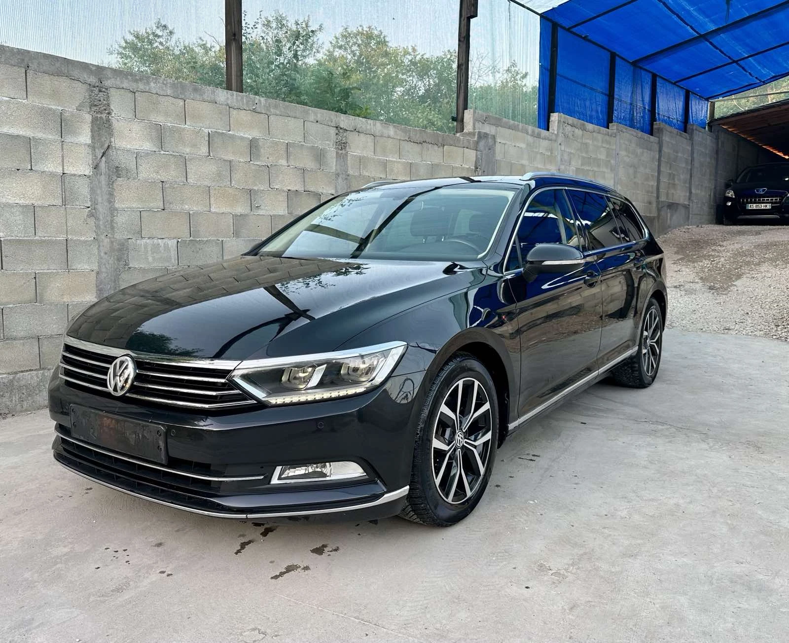 VW Passat 2.0 TDI Highline Обслужен, Дигитал, Автоматик, снимка 1