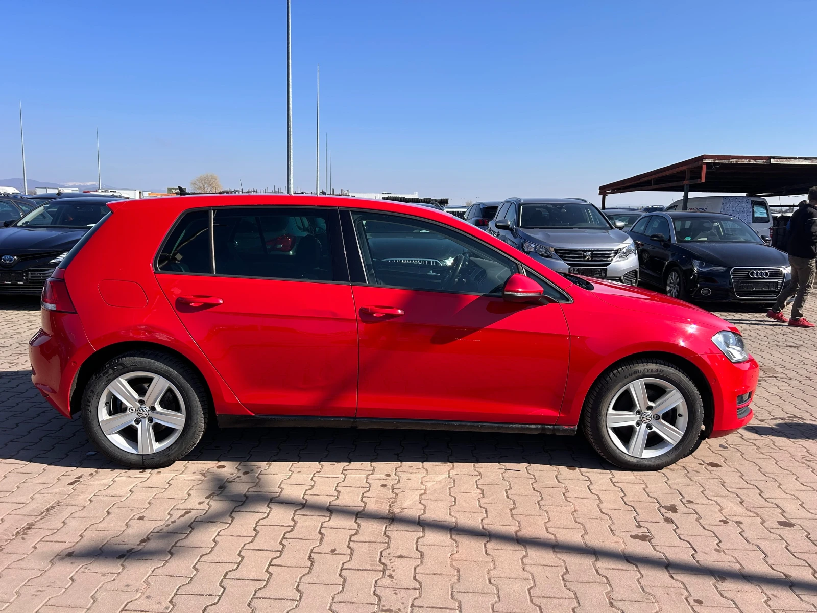 VW Golf 1.6TDI NAVI/KOJA EURO 5 - изображение 5