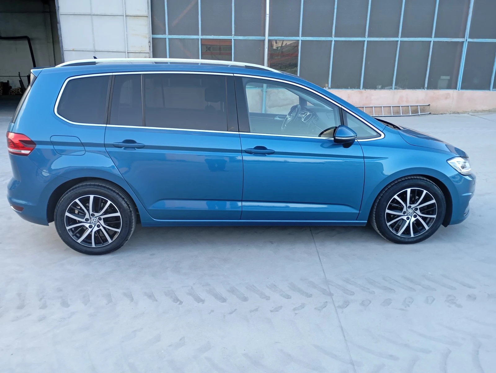 VW Touran | Mobile.bg   1