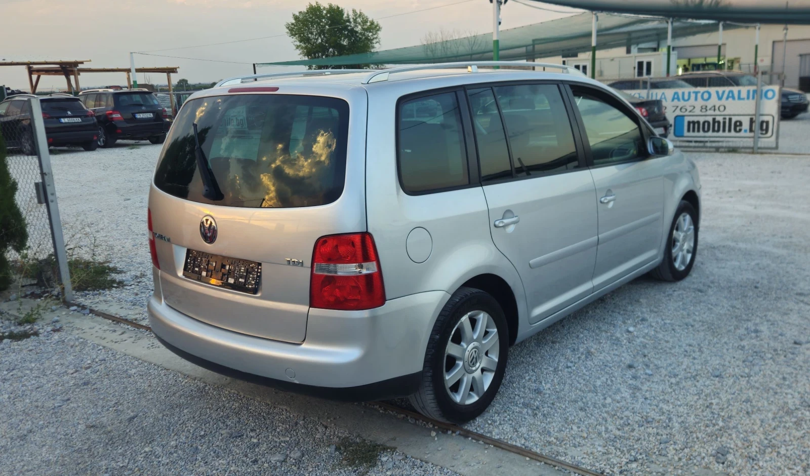 VW Touran 1.9TDI highline 2007г.7местен.6скорости - изображение 5