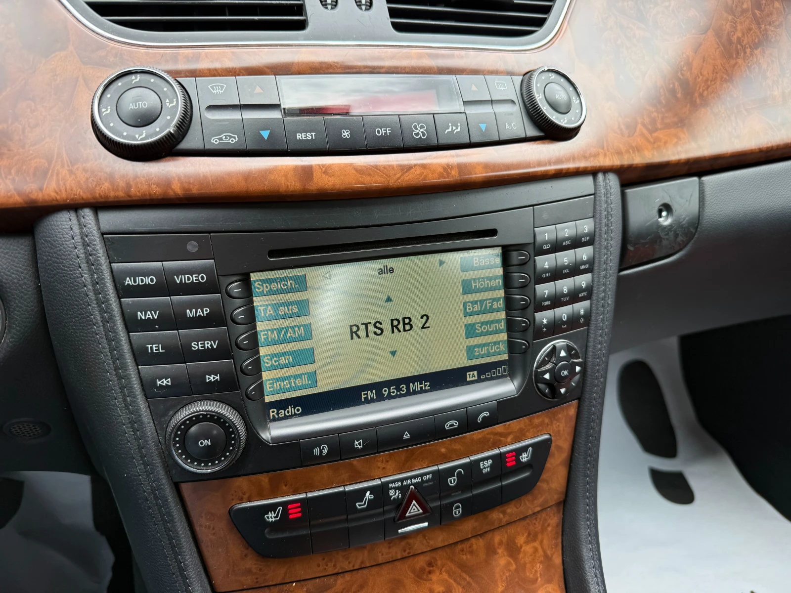 Mercedes-Benz CLS 320 3.0d 224 ..  | Mobile.bg   12