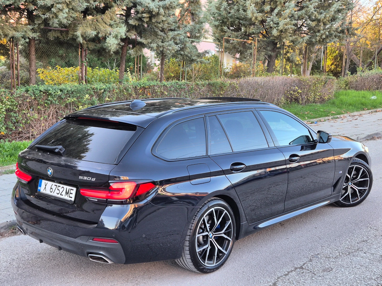 BMW 530 * M-PACK* FACE* PANO* DISTRONIC* MILD HIBRID* FULL | Mobile.bg   5