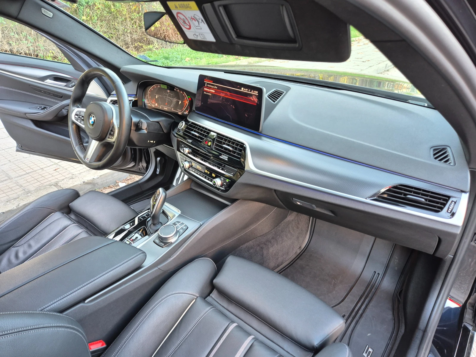 BMW 530 * M-PACK* FACE* PANO* DISTRONIC* MILD HIBRID* FULL | Mobile.bg   11