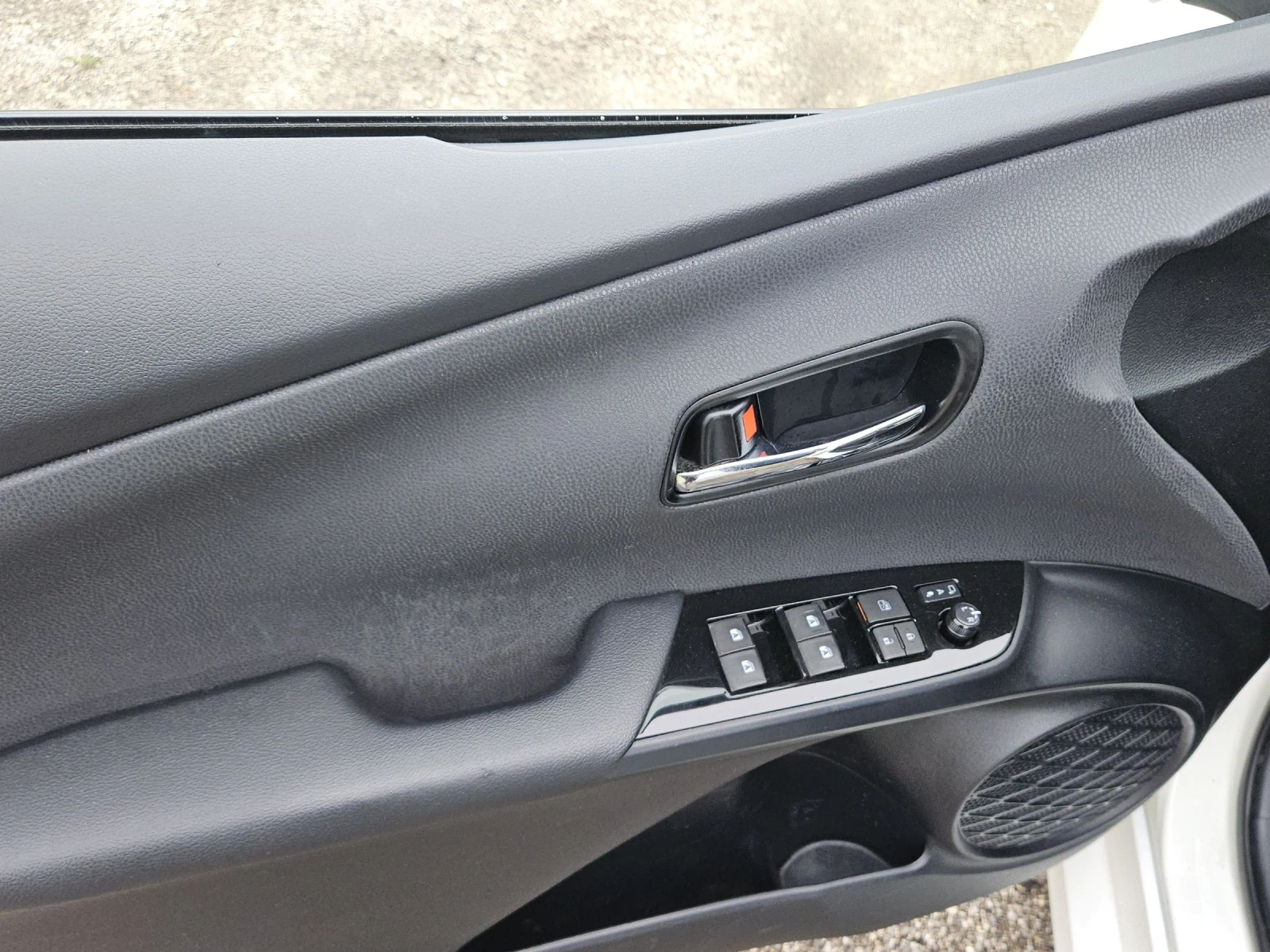 Toyota Prius 1.8hybrid---fulll | Mobile.bg � ����������� 17