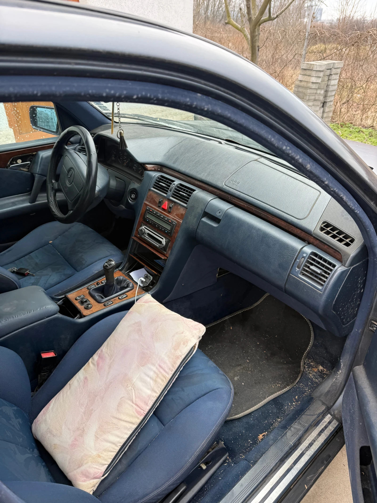 Mercedes-Benz E 200 | Mobile.bg � ����������� 4